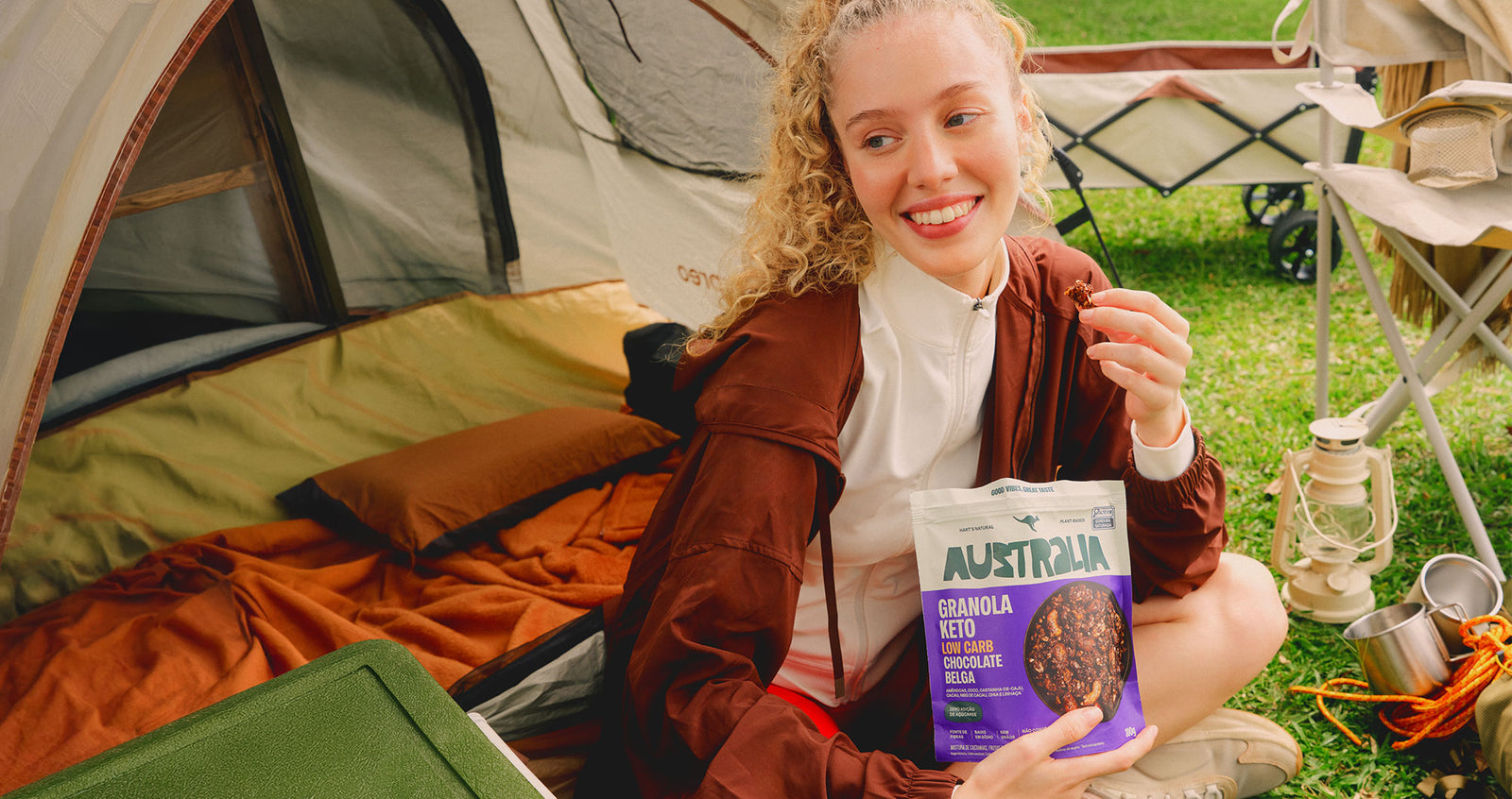 AUSTRALIA Granola Keto Chocolate Belga em cena ambientada.