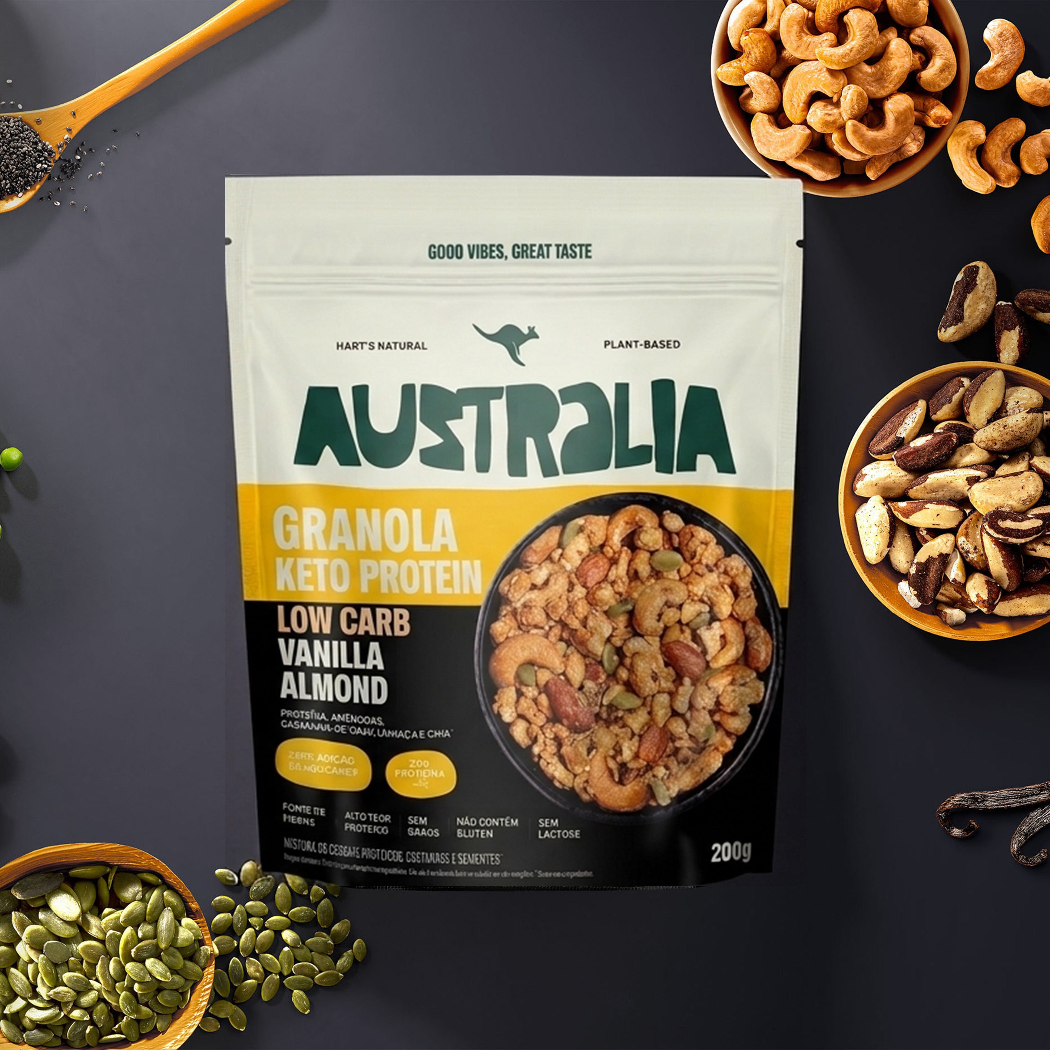 Embalagem do produto AUSTRALIA Granola Keto Protein Baunilha & Amêndoas em uma composição visual.